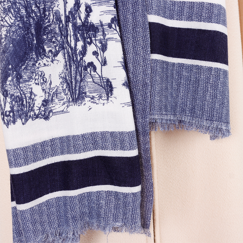 Blue and White Ancient-Style Scarf6