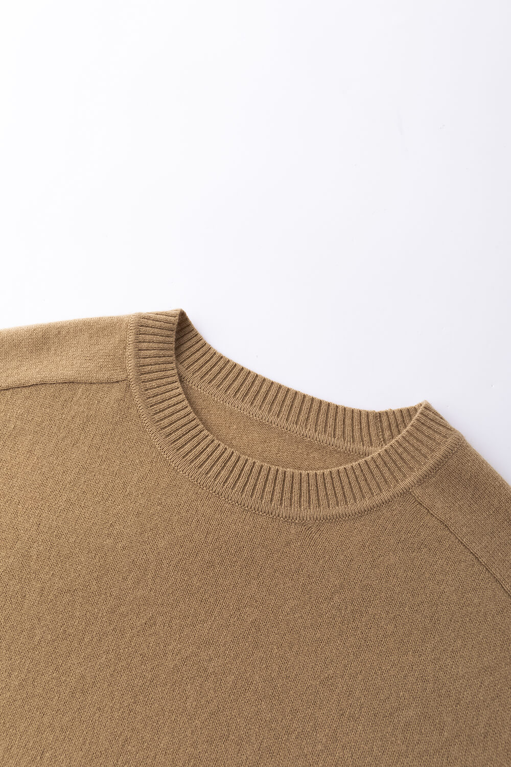 crew neck of cashmere pullover