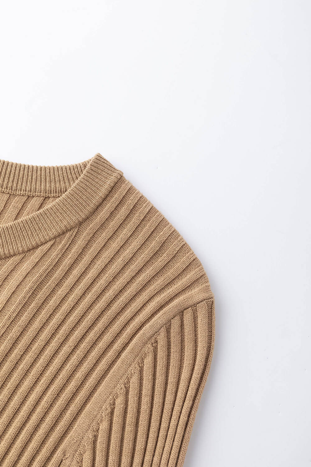 the details of ribbed jumper 3