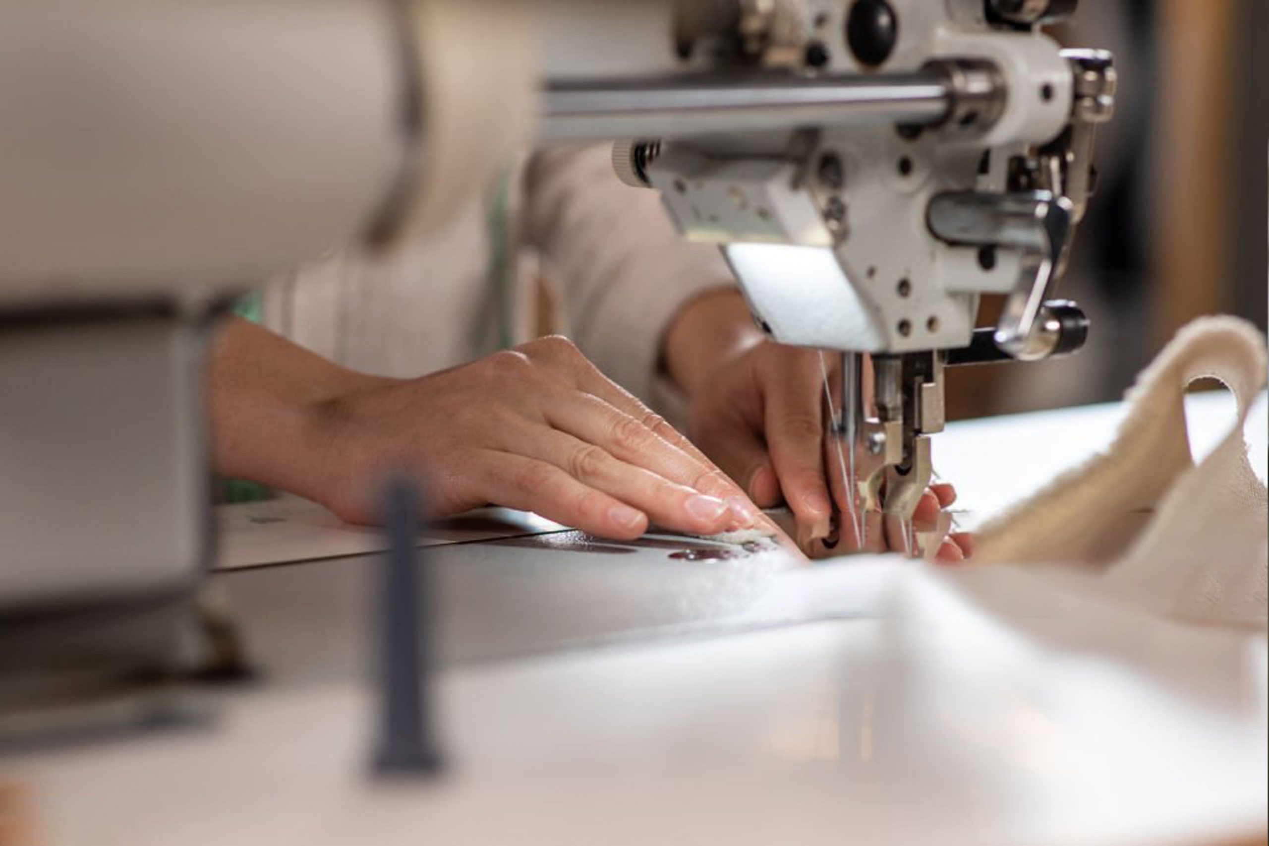 Searching for Clothing Manufacturers？A 101 Guide For Startup Fashion Brands